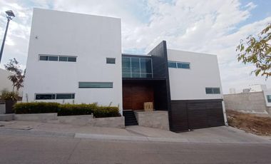 CASA RENTA CAÑADA DEL REFUGIO SUR LEON GUANAJUATO