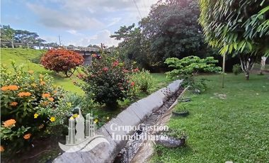 Se vende casa en Bugaba a orilla de La Interamericana