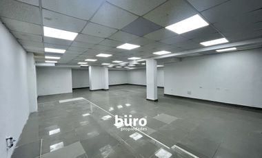 LOCAL COMERCIAL EN ALQUILER EN SAN ISIDRO EN ZONA DE ALTO TRÁNSITO
