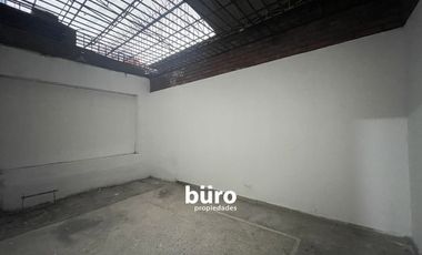 LOCAL COMERCIAL EN ALQUILER EN SAN ISIDRO EN ZONA DE ALTO TRÁNSITO