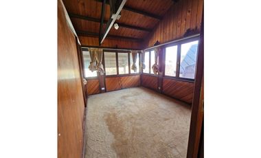 VENTA Chalet 6 Amb. Garage, parque y quincho