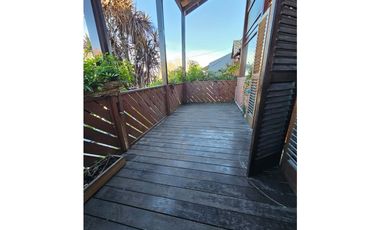 VENTA Chalet 6 Amb. Garage, parque y quincho