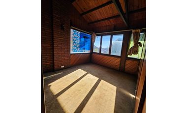 VENTA Chalet 6 Amb. Garage, parque y quincho