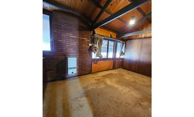 VENTA Chalet 6 Amb. Garage, parque y quincho