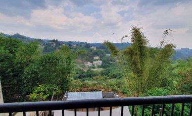 Dijual rumah Villa pinggir jalan Dago giri dekat Farm house