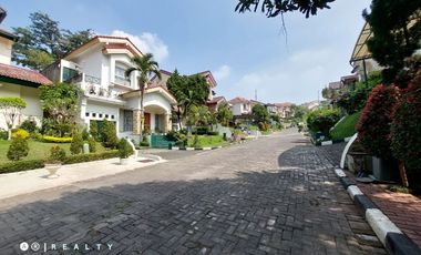 HUNIAN EKSKLUSIF di Kawasan Elit Alamanda Dago Permai Bandung