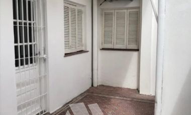 Casa PH en venta en Bernal Centro