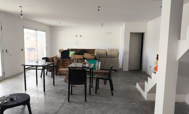 Casa en venta en Florencio Varela Este