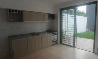 Casa PH en alquiler en Lanus Oeste