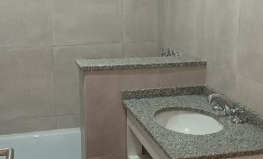 Casa PH en alquiler en Lanus Oeste