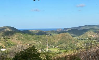 Tanah murah dekat pantai areguling Kuta Mandalika Lombok. Full view.