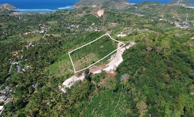 Tanah murah dekat pantai areguling Kuta Mandalika Lombok. Full view.
