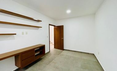 Estrene casa acceso directo de la Autopista