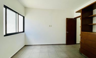 Estrene casa acceso directo de la Autopista