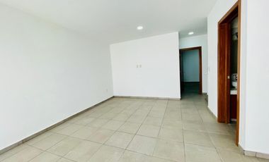 Estrene casa acceso directo de la Autopista