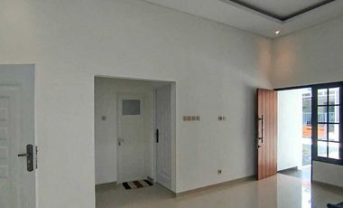 Rumah baru siap huni dekat SMA Negeri 1 Seyegan, pasar ngino, ugm, uty, mall jcm, terminal jombor