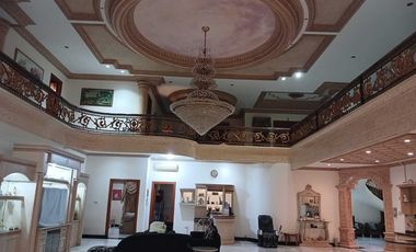 Rumah dijual paling bagus di Solo Baru