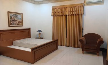 Rumah dijual paling bagus di Solo Baru