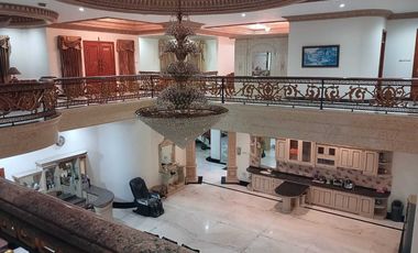 Rumah dijual paling bagus di Solo Baru