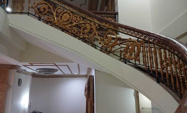 Rumah dijual paling bagus di Solo Baru