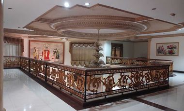 Rumah dijual paling bagus di Solo Baru