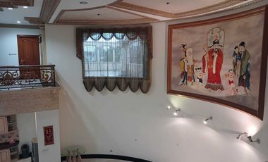 Rumah dijual paling bagus di Solo Baru