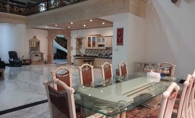 Rumah dijual paling bagus di Solo Baru