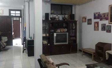 Disewakan Rumah Kostan Cocok Untuk Usaha Lokasi Strategis di Sukaluyu