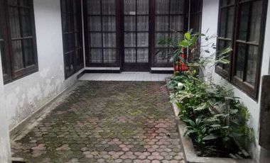 Disewakan Rumah Kostan Cocok Untuk Usaha Lokasi Strategis di Sukaluyu