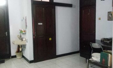 Disewakan Rumah Kostan Cocok Untuk Usaha Lokasi Strategis di Sukaluyu