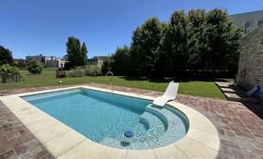 Casa en alquiler temporada en Rumenco