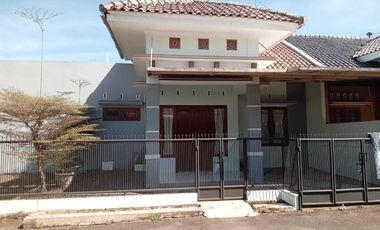 Rumah Nyaman di pusat Kota