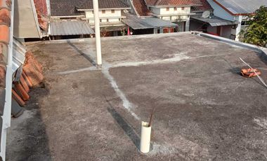 Rumah Nyaman di pusat Kota