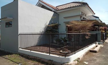 Rumah Nyaman di pusat Kota