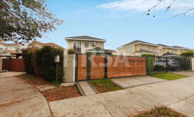 Casa en venta en PEÑALOLÉN