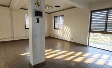 Local comercial en arriendo en LA REINA
