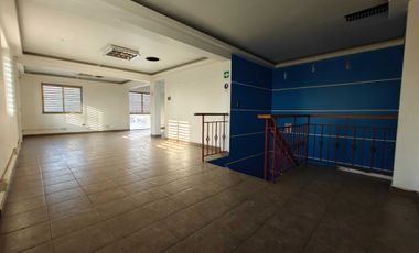 Local comercial en arriendo en LA REINA
