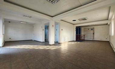 Local comercial en arriendo en LA REINA