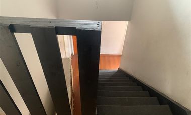Casa en Venta en ENTRE CALLES AURORA DE CHILE Y PADRE FAUSTINO GAZZIERO