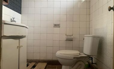 Casa en Venta en ENTRE CALLES AURORA DE CHILE Y PADRE FAUSTINO GAZZIERO