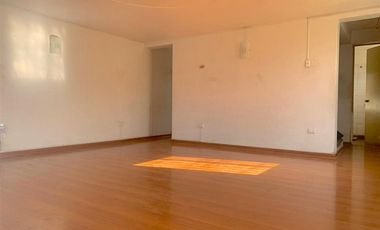 Casa en Venta en ENTRE CALLES AURORA DE CHILE Y PADRE FAUSTINO GAZZIERO