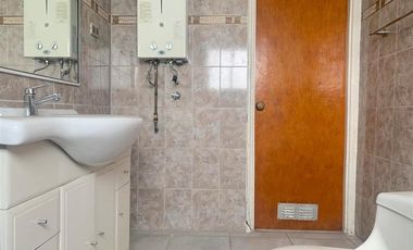 Casa en Venta en ENTRE CALLES AURORA DE CHILE Y PADRE FAUSTINO GAZZIERO