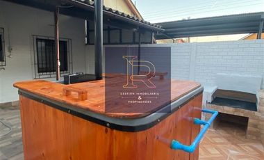 Casa en Arriendo en Villa los Escritores