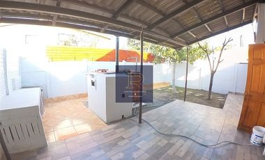 Casa en Arriendo en Villa los Escritores