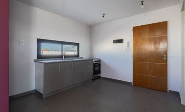 VENTA MONOAMBIENTE A ESTRENAR CASEROS CENTRO