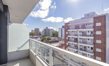 VENTA MONOAMBIENTE A ESTRENAR CASEROS CENTRO