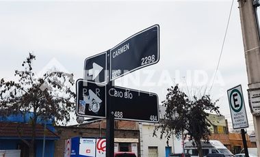 Local Comercial en Arriendo en Carmen 2206