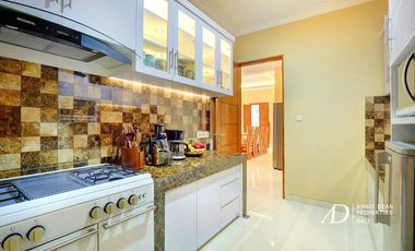 FREEHOLD | MODERN BALINESE-STYLE VILLA IN PETITENGET