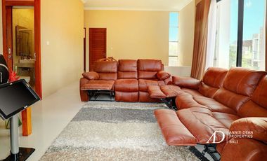 FREEHOLD | MODERN BALINESE-STYLE VILLA IN PETITENGET