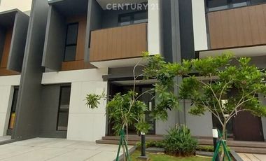 Rumah 2 Lantai Regia Premium Summarecon Crown Gading Bekasi